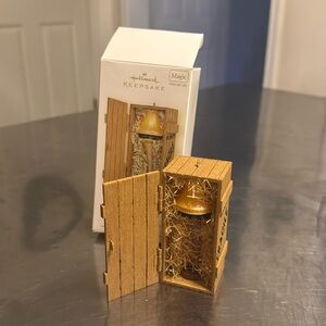 2008 Hallmark A Christmas Story The Unforgettable Leg Lamp ornament